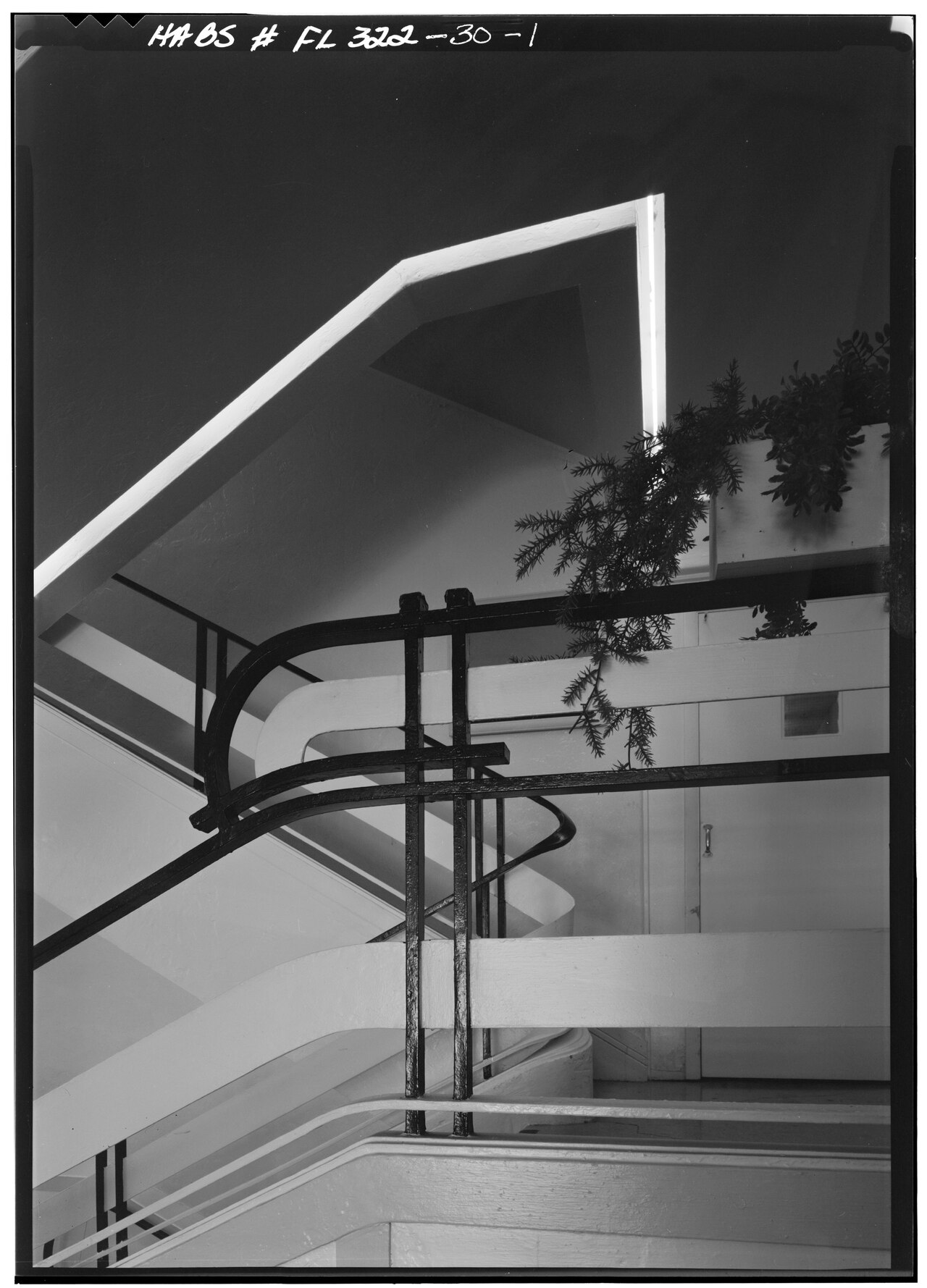Rivera Installs — wallcovering installer in Miami, FL